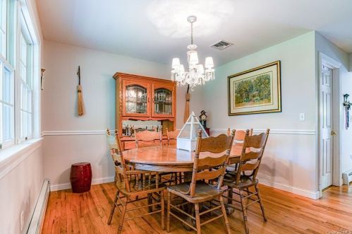 70 Iron Mountain Rd, Warwick NY  10990-3307 exterior