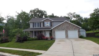 16 Crooked Dr, West Enola, PA 17025-1526