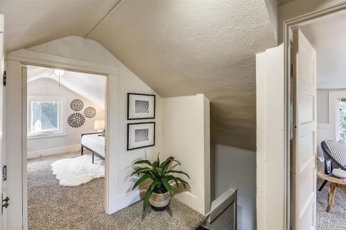 5044 Fairfax Ave, Oakland CA 94601-5811 exterior