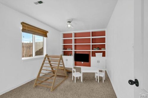 1909 Northmoor Ter, Pueblo CO 81008-1503 exterior