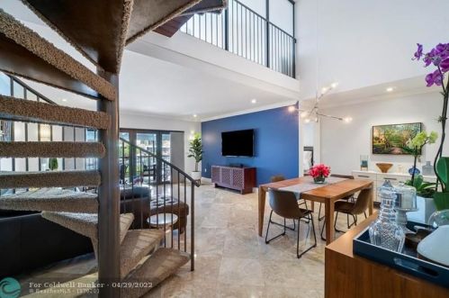 8288 Dundee Ter, Hialeah FL  33016-1405 exterior