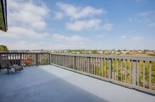 4223 Quapaw Ave, San Diego CA 92117-4525 exterior