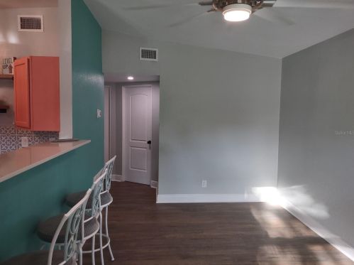 7889 64th St, Pinellas Park FL  33781-2122 exterior