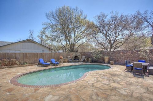 7009 Gateridge Dr, Dallas TX  75254-7935 exterior