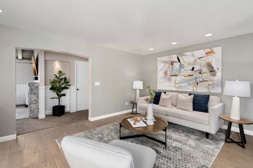 1151 Turquoise St, San Diego CA 92109-1247 exterior