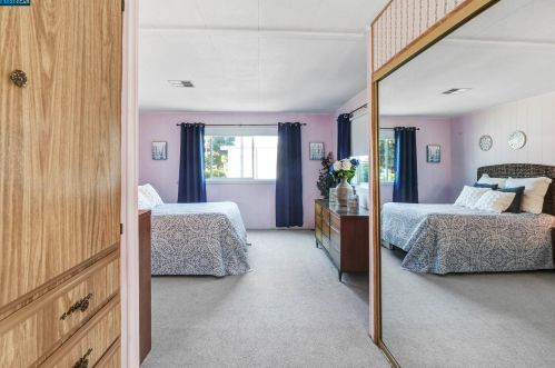 207 Regency Ct, Santa Rosa CA  95401-6730 exterior