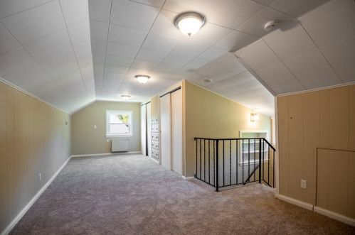 60 Wick Ave, Hermitage PA  16148-1811 exterior