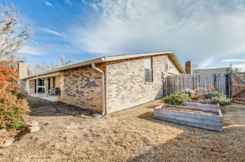 1206 Creekwood Ct, Allen TX  75002-2909 exterior