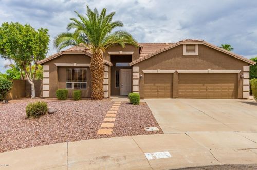 1101 Sandstone St, Gilbert, AZ 85296