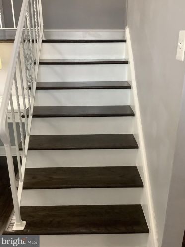 4030 Frosthoffer Ave, Camden NJ  08109-1521 exterior