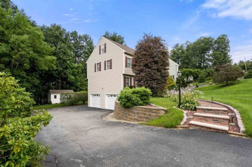 13 Stanwood Rd, Salem, NH 03079-3208