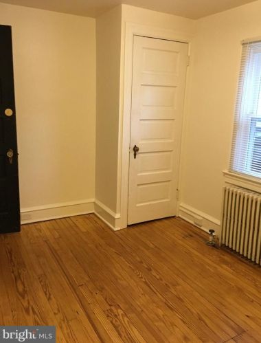 407 College Ave, Lancaster PA 17603-3319 exterior