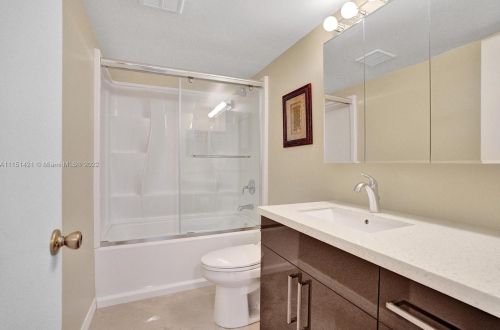 170 5th Ave, Dania Beach FL  33004-4744 exterior