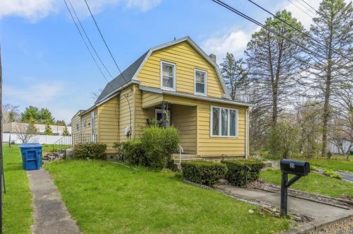25 Monroe St, Waterford, CT 06385-2350