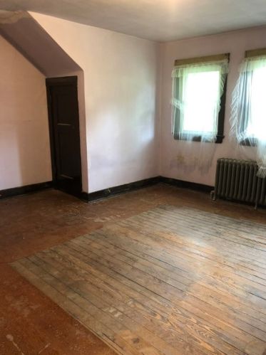 332 Mckinley St, Pittsburgh PA  15202-1743 exterior