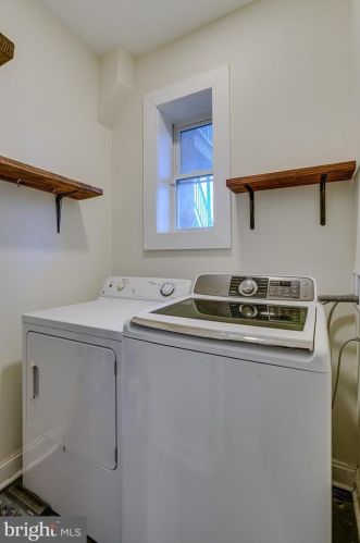 721 Orange St, Lancaster PA  17602-3118 exterior