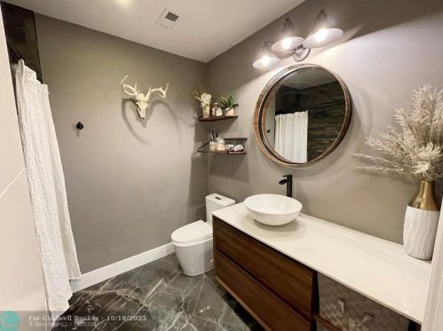 1630 118th Ter, Hollywood FL  33026-2546 exterior