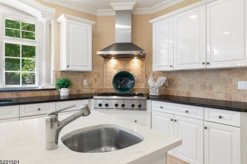 10 Masar Rd, Boonton NJ  07005-8900 exterior