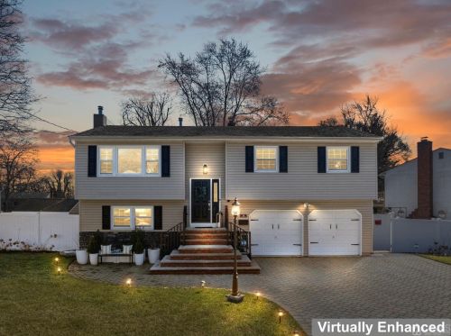 14 Albemarle Rd, East Brunswick NJ  08816-4213 exterior