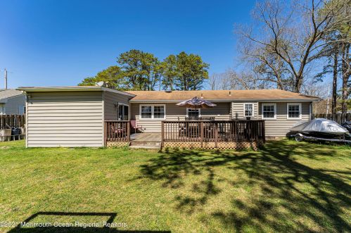 1229 Sylvania Pl, Lacey NJ  08731-4440 exterior