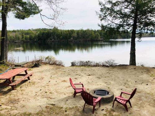 321 Davis Rd, Wakefield NH  03872 exterior