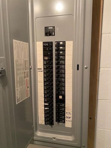 4296 Seneca Rd, Hermitage PA  16150-9631 exterior