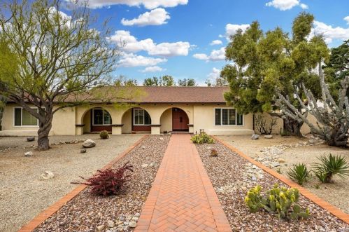 1861 1st Ave, Upland, CA 91784-1623