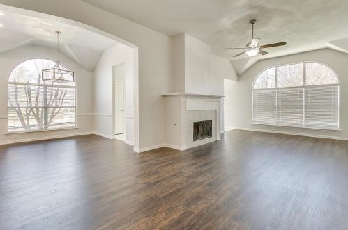 2701 Briarcrest Dr, Burleson TX  76028-6355 exterior