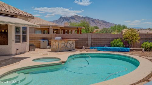 2317 Catalina View Dr, Tucson AZ  85742-4481 exterior