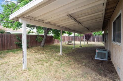 982 Verde Ave, Rialto CA  92376-4145 exterior