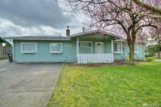 17203 267th Pl, Kent WA  98042-4933 exterior