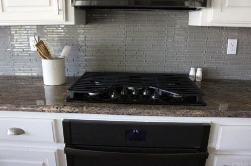 13904 Las Entradas, Bakersfield CA 93314-4209 exterior