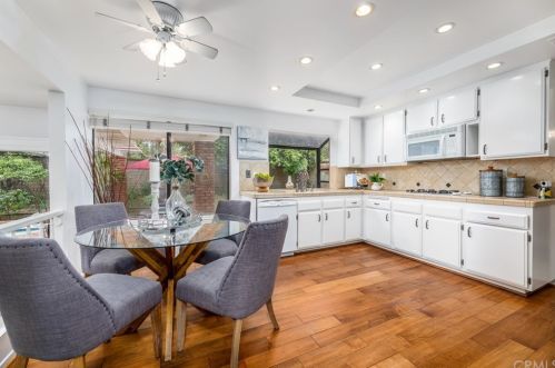 34 Christamon, Irvine CA 92620-1829 exterior