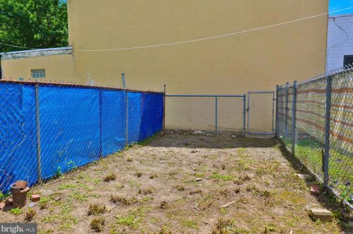 28 Manheim St, Philadelphia PA  19144-2943 exterior