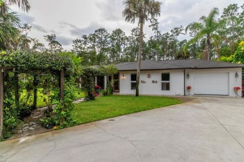 5010 Tallowood Way, Naples, FL 34116-5006