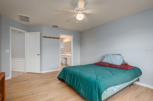 2950 Sumner Way, Palm Harbor FL  34684-1600 exterior