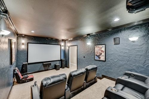 5466 Red Rose Trl, Midlothian TX 76065-8881 exterior