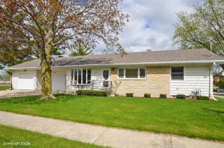 613 Clark St, Horicon, WI 53032-1016