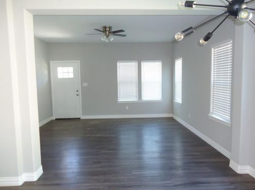 514 Hull St, Denison TX  75020-5066 exterior