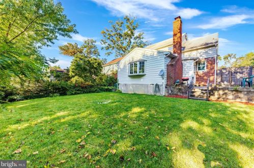 408 Hobart Dr, Tavistock NJ  08033-3623 exterior