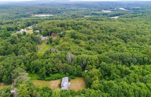 16 Fordway Rd, Raymond NH  03077-2459 exterior