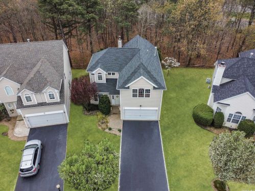 51 Sunflower Ridge Rd, South Setauket, NY 11720-3706