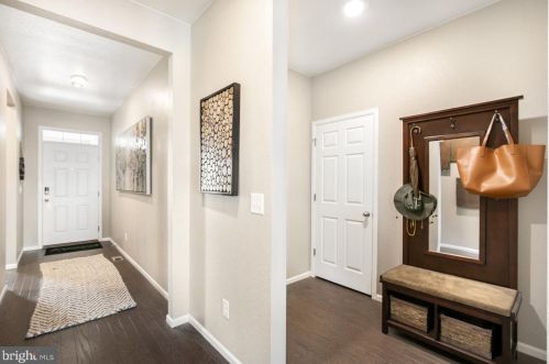 17472 Jackson Dr, Bowling Green VA  22427-9329 exterior
