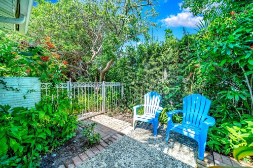 510 Gardenia Ter, Delray Beach FL  33444-1715 exterior