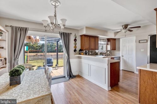 24 Robert Ct, Auburn NJ  08085-1542 exterior