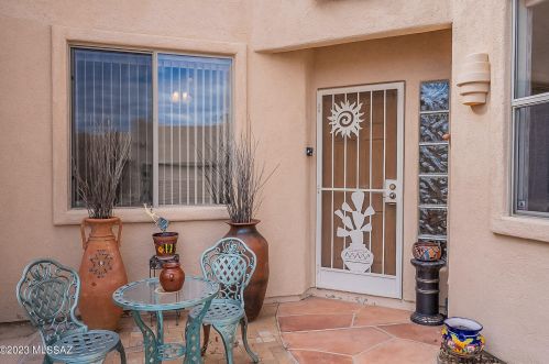 453 Deerwood Ln, Green Valley, AZ 85614-3538