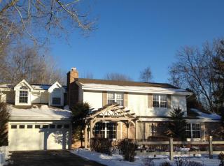 2080 Lake Shore Rd, Grafton, WI 53024-9743