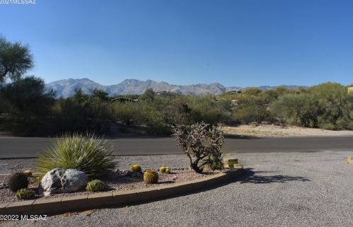 3560 Fiesta Del Sol, Tucson, AZ 85750-2013