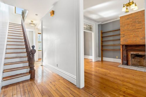 611 Jefferson St, Pittsburgh, PA 15212-3931