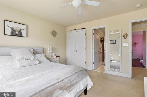 15 Lackawanna Ln, Falling Waters WV  25419-9402 exterior